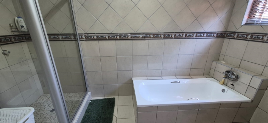 11 Bedroom Property for Sale in Groot Marico North West